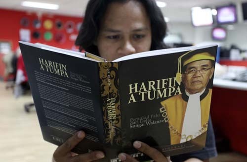 Akil Tertangkap KPK, Ramalan Ketua MA pun Terbukti...