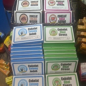 Wah, Ada Cokelat Enteng Jodoh dan Anti Miskin di Senayan
