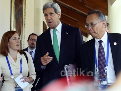 John Kerry Pimpin Delegasi AS