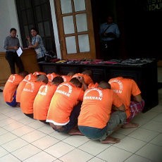 Polisi Ringkus 13 Pelaku Curanmor di Bandung