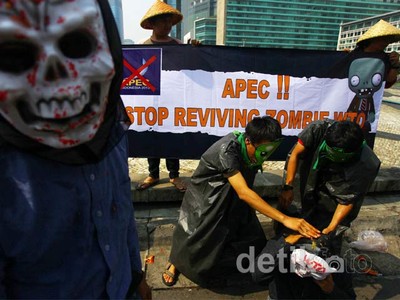 Demo APEC dan WTO di Bundaran HI