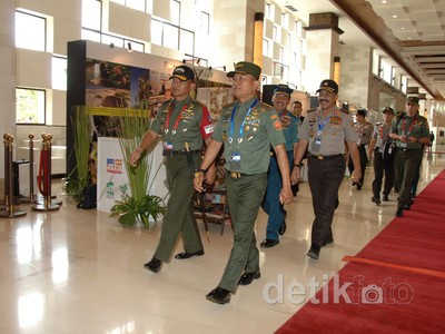 Panglima TNI Tinjau Pengamanan KTT APEC Bali
