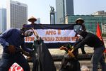 Demo APEC dan WTO di Bundaran HI
