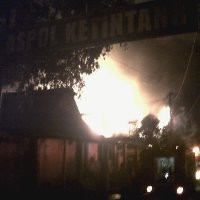 Asrama Polisi Ketintang Terbakar
