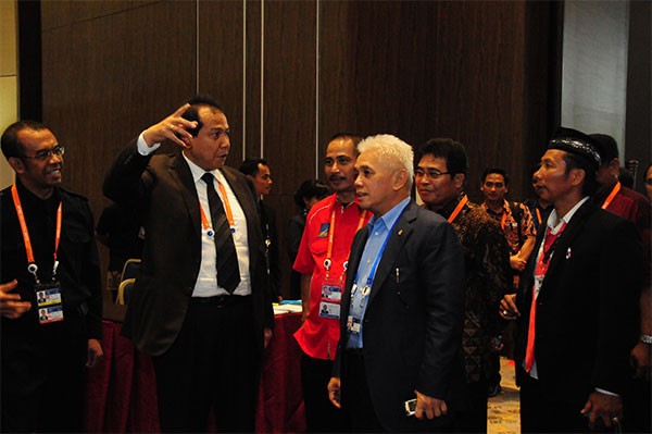 Menko Perekonomian Kunjungi Media Center KTT APEC