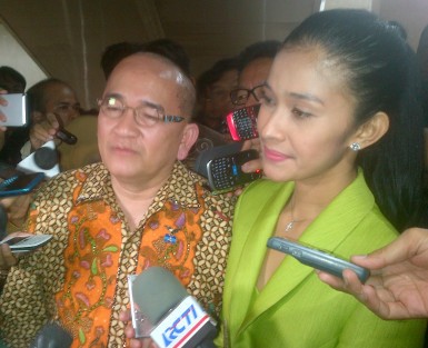 Marzuki Perkuat Sinyal Ruhut Bakal Menyerah