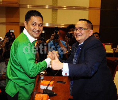 Sandiwara Persahabatan Jelang Pelantikan Ruhut