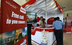 Adu Gengsi Telkomsel, Indosat, & XL di KTT APEC