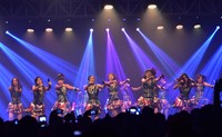 JKT48 mengawali penampilannya dengan membawakan lagu River.
