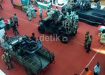 TNI Pamer Alutsista di Mall