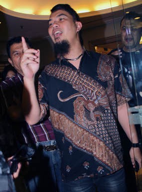 Keluarga Korban Masih Tuntut Kejelasan Janji Ahmad Dhani