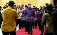 Presiden Susilo Bambang Yudhoyono (SBY) tiba di Media Center APEC 2013. Seperti diketahui, Media center APEC yang didukung oleh Telkom untuk infrastruktur ICT, menyajikan konektivitas handal yang mampu menampung segala kebutuhan 3.000 awak media seluruh dunia seperti browsing, mengirimkan materi berita dan berkomunikasi ke negara asal masing-masing.