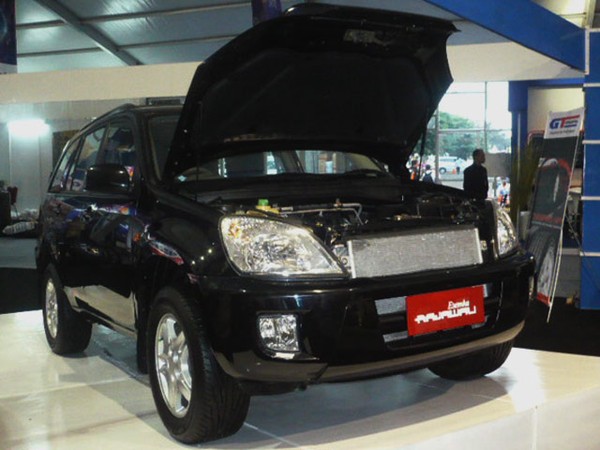 Dua Mobil Esemka Buai Warga Jakarta
