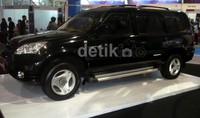 Esemka Rajawali model pertama, bodinya masih berat karena terbuat dari pelat logam yang ditempa dan didempul.