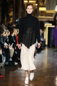 Stella McCartney. Fall/Winter 2013. Paris Fashion Week 2013. [Photo by Pascal Le Segretain/Getty Images]
