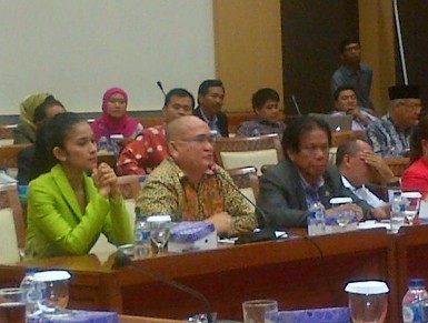 Trio SBY Tak Bermaksud Membuat Ruhut Menangis