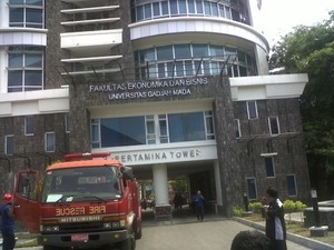 Kebakaran di FE UGM Rusak Komputer dan Lantai Ruangan IT Corner