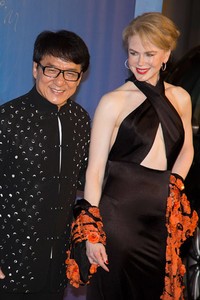 Nicole Kidman dan Jackie Chan langsung menjadi sorotan. Lam Yik Fei/Getty Images. Lam Yik Fei/Getty Images.