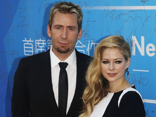 Ketika Avril Lavigne Tampil Feminin Ketika Avril Lavigne Tampil Feminin