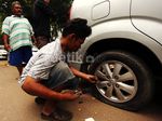 Razia Pentil Bawa Berkah Tukang Tambal Ban