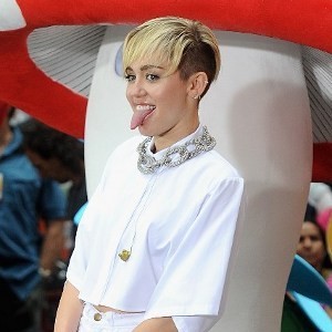 5 Sensasi Sebelum Album Baru Miley Cyrus Rilis