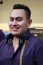 Kebahagiaan Nassar dan Muzdhalifah Sambut Buah Hati