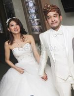 Mengintip Baju Pengantin Ruben dan Wenda