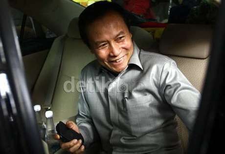 Komjen Sutarman Janji Polri Netral dalam Amankan Pemilu 2014