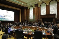 Pertemuan dimulai pukul 10.00 waktu setempat dan dibuka tuan rumah Sultan Hassanal Bolkiah. Abror Rizki/Setpres.