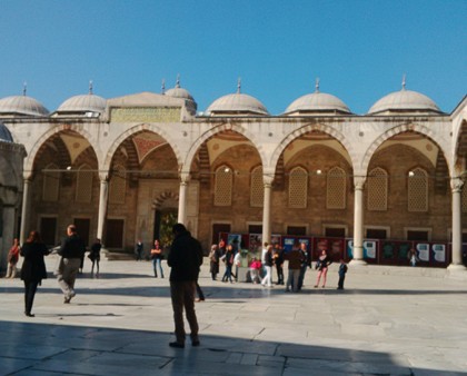 99 Cahaya di Langit Eropa Bukti Pendewasaan Maxima Pictures