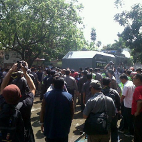 Eksekusi Lahan, Karyawan PT KAI Bentrok dengan Petugas