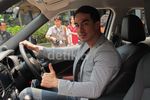 Joe Taslim dan Mobil Uniknya