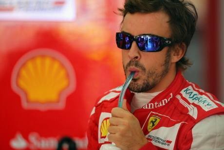 Alonso Bidik Podium untuk Tunda Pesta Vettel