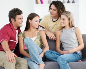 Sahabat Adalah Terapi Terbaik Pasca Patah Hati