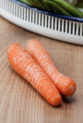 Kulit Mulus Bebas Kerut Berkat Tomat dan Wortel