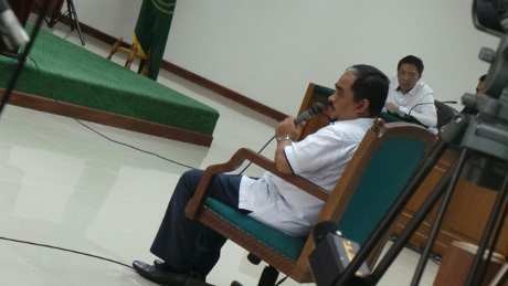 Ditanya Soal Suami Bunda Putri, Luthfi Hasan: Sudah Lama Meninggal