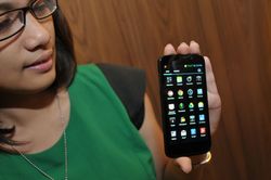 Lebih Intim dengan Andromax T & Tab 8.0