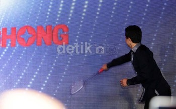 Harga Smart TV 85 inci dibandrol dengan harga Rp 299.000.000. Tetapi selama masa promosi 20 September hingga 10 November pembeli akan mendapatkan 2 bonus yakni AC A series dan 3D SmartTV 42A7000i.