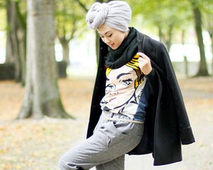 Intip Gaya Indah Nada Puspita, Hijab Blogger yang Fashionable