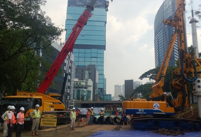 Ada Proyek MRT, Kendaraan Besar Dilarang Lewat Saat Jam Sibuk