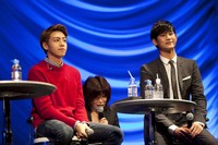 Lee Hyun Woo ikut hadir dalam acara jumpa fans tersebut. (KEYEAST)