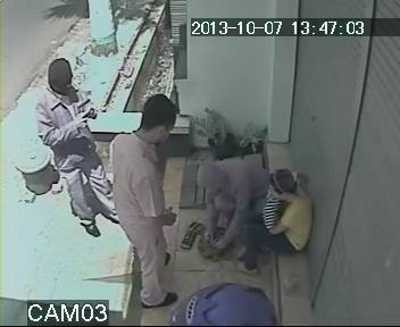 Penangkapan Dua Pengedar Narkoba Terekam CCTV