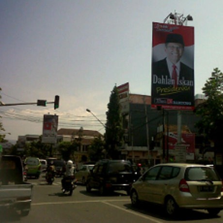 Reklame Dahlan Iskan Presidenku Mejeng di Bandung