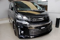 Ini dia Vellfire GS Sport. Untuk eksteriornya itu sendiri, kesan sportinya begitu kental dibanding versi standar.