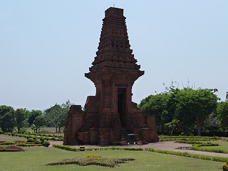 Arca Sisa Kerajaan Majapahit Diduplikasi, Aslinya Dijual