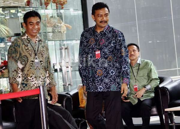 Janji Abraham Samad Soal Penahanan dan Senyum Andi Mallarangeng