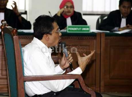 Pernah Nikah 4 Kali, Fathanah: Istri Pramugari Hanya Isu