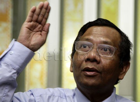 Deal Politik Mahfud MD dan Dahlan Iskan