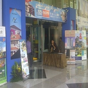 Pegawai Swasta Ini Pusing Saat Datang ke Pameran Rumah yang Harganya Miliaran