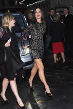 Berusia 49 Tahun, Sandra Bullock Tetap Mempesona